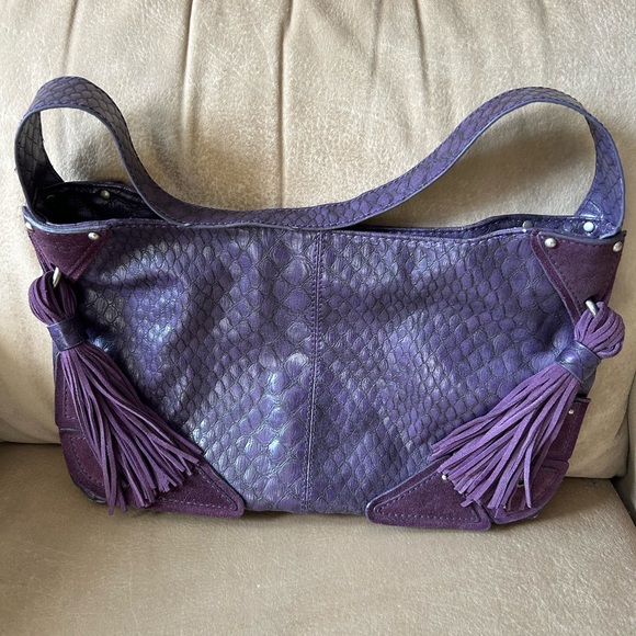 Used but in great condition purple purse - Picture 7 of 7
